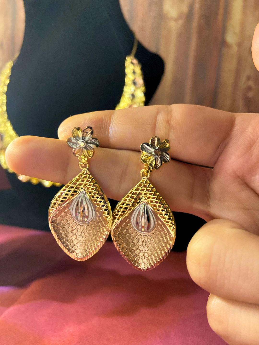 Antique Choker Set with Earrings and Ring | Rose Gold & Silver Plating