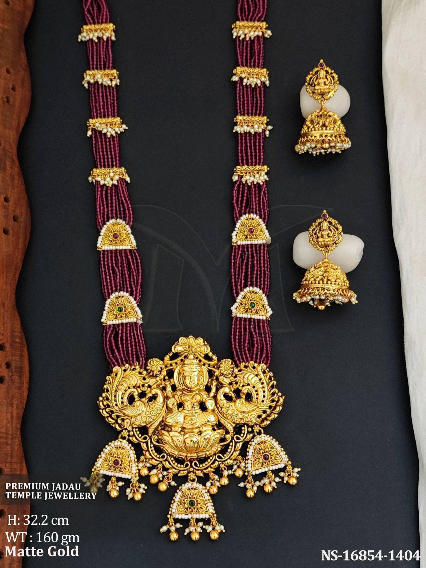 Temple Matte Gold Polish Fancy Design Necklace Set