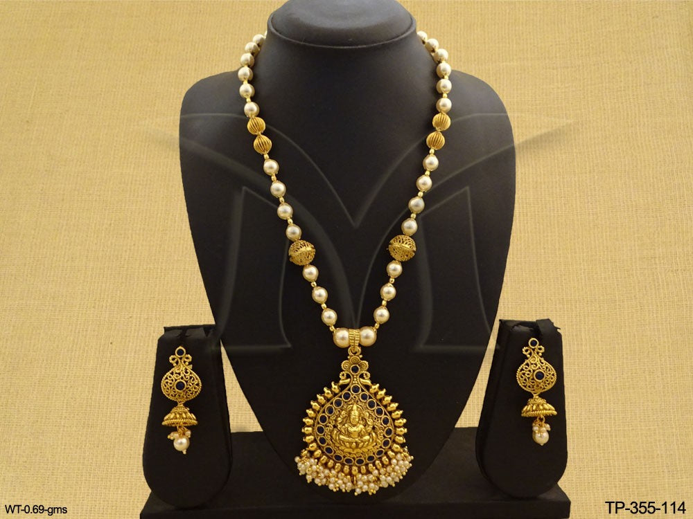 Gold Gogri Paan Designer Temple Pendant