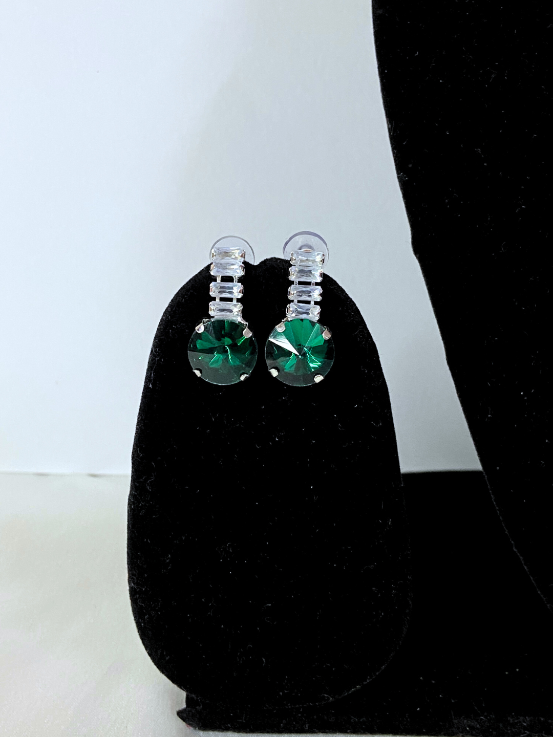 Minimalist Round Choker Set | Green Zircon Stones with Elegant Detailing