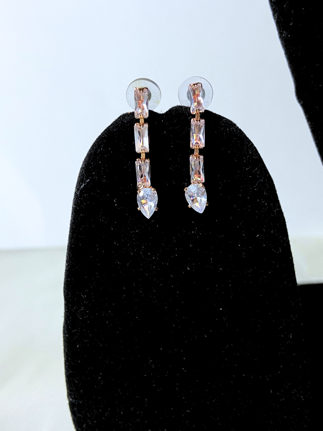 Minimalist Choker Set | Elegant Gold-Plated Choker with White Crystals