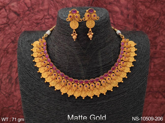 Matte Gold Polish God Laxmi Figure Coin South Style Wedding Wear Kemp Temple Coin Necklace Set