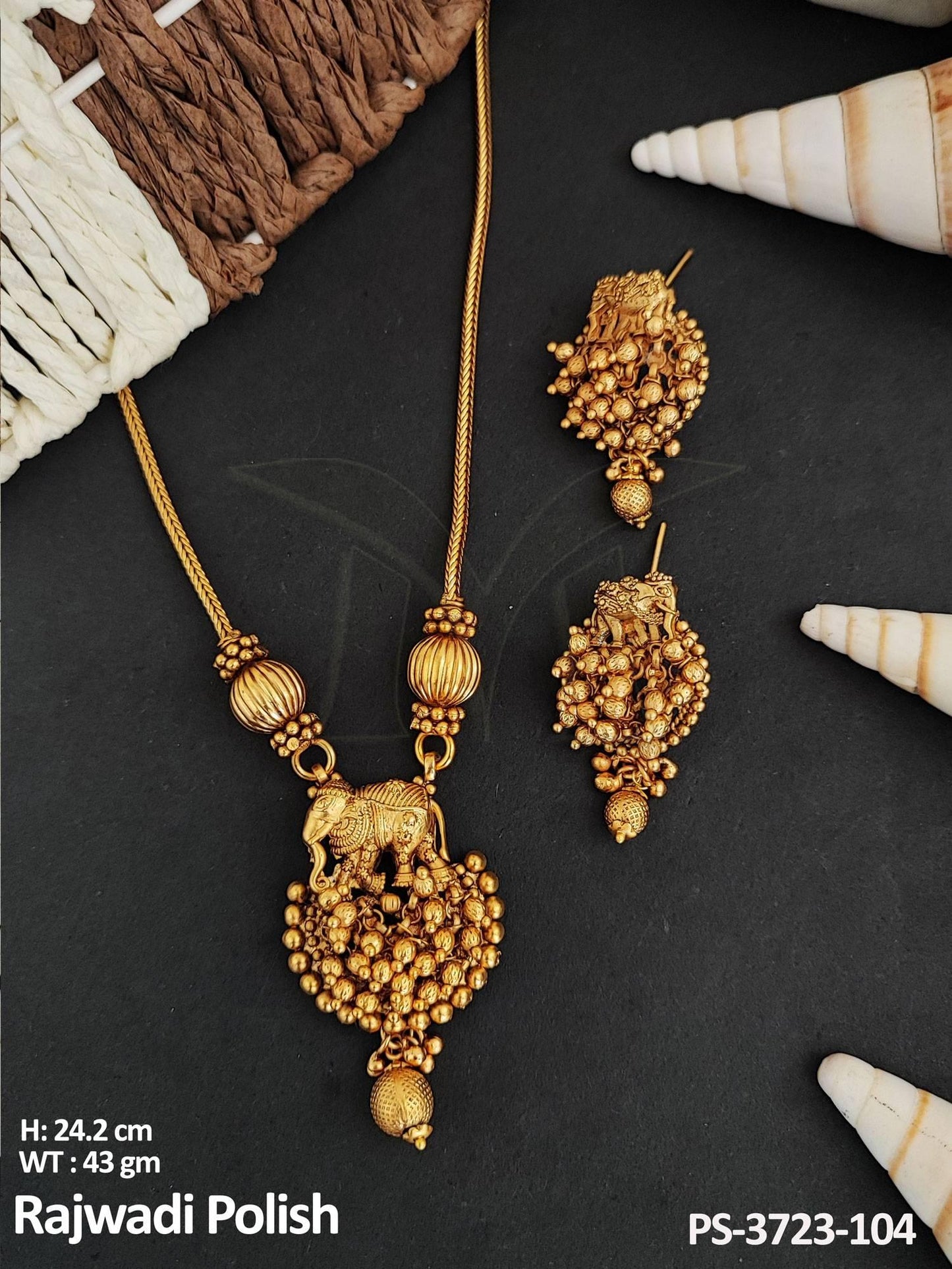 Temple Jewellery Elephant Design Rajwadi Polish Beautiful Pendant Set